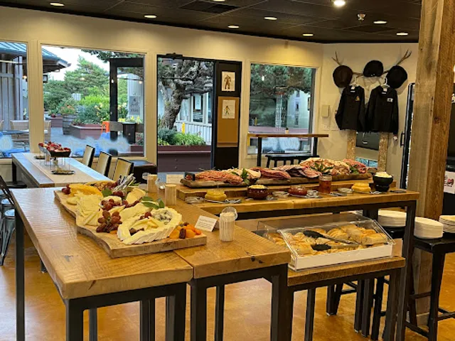 Squatchsami Fish and Chips Food Truck and Outpost, Lincoln City