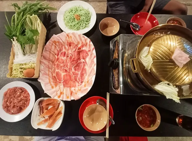 จันทร์เจ้าขา หมูกระทะ