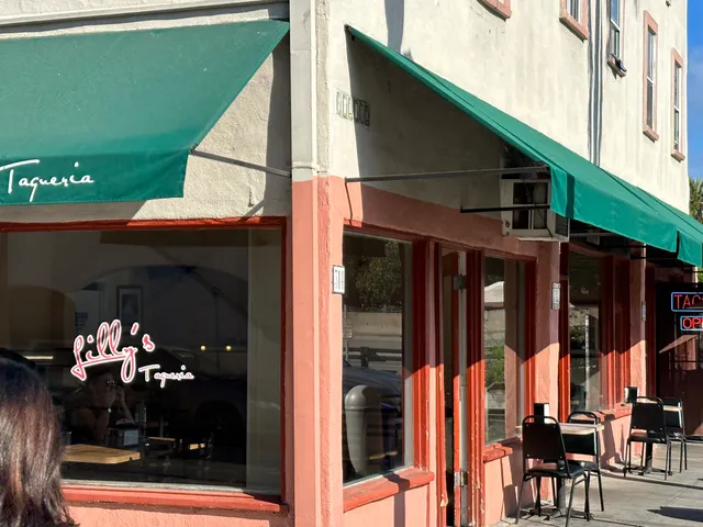 Lilly's Taqueria