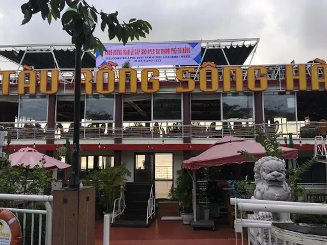 Tàu Rồng Sông Hàn