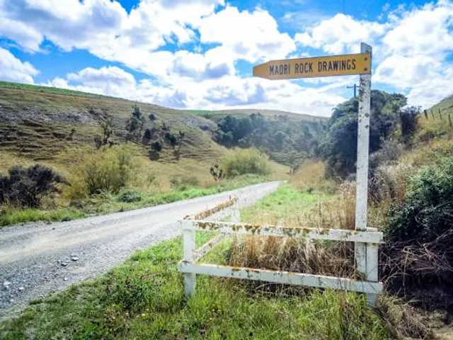 Te Ana Maori Rock Art Centre