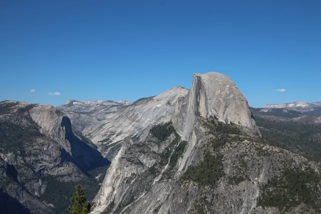 Glacier Point Geology Hut - “Trailside Museum”