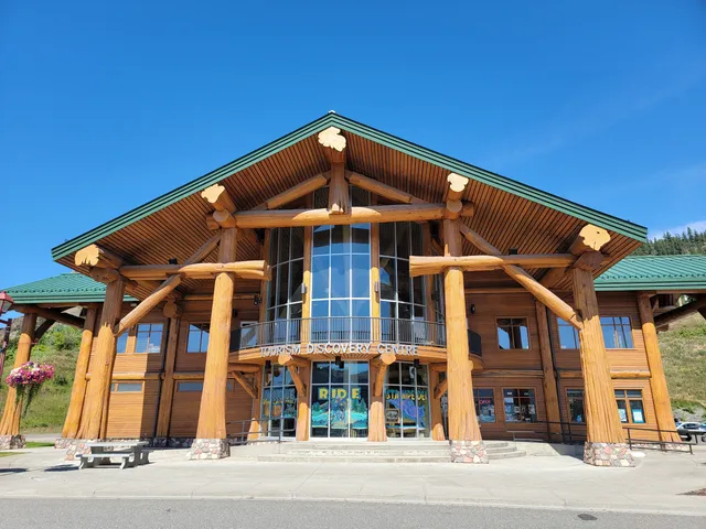 Williams Lake Visitor Centre