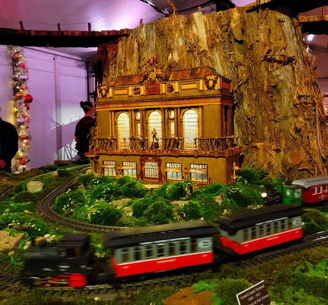 Mosholu Entrance, NYBG