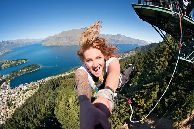AJ Hackett Bungy - Queenstown Bungy Centre