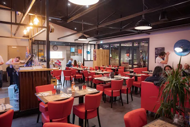 Les Bretelles - Thue et Mue