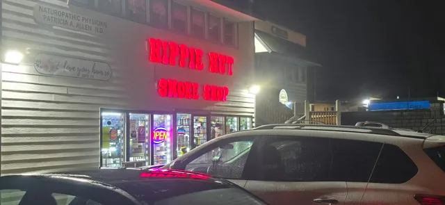 Hippie Hut Smoke Shop - Lacey