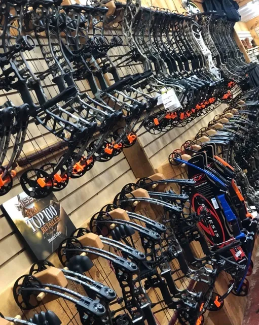 Eastern Woods Outdoors (Hunters Den)