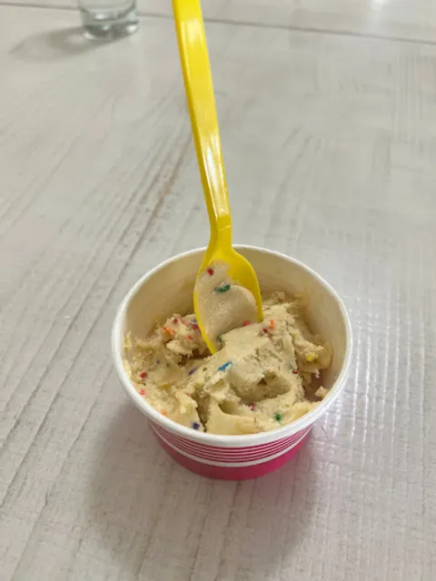 DoDo Edible Cookie Dough & Ice Cream