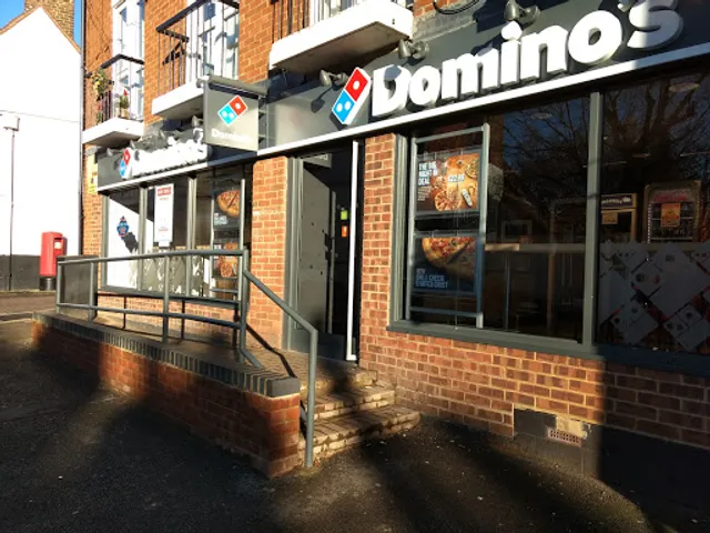 Domino's Pizza - Burnham