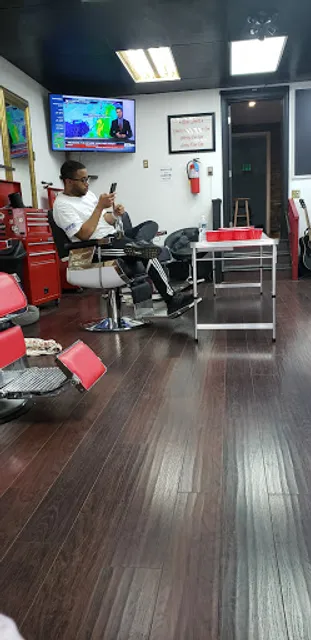 Clipperhands Social Club