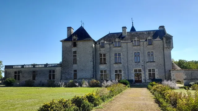 Chateau de Régné