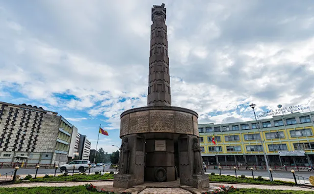 Miyazya 27 Victory Statue