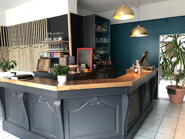 LA TERRASSE D’ÉMILE