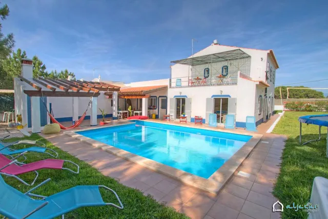 Aljezur Villas Hostel