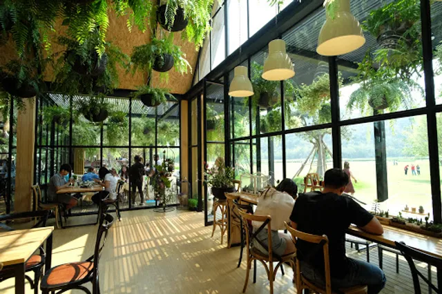 The Village Farm To Café