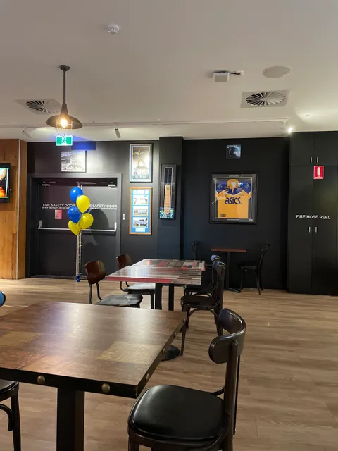 Sterlo's Sports Bar