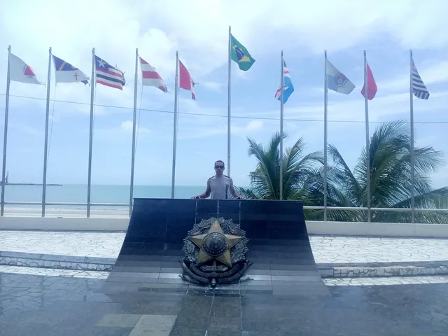 Memorial à República