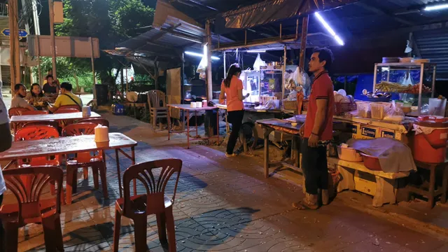 ร้านลาบ เจ๊อุไร