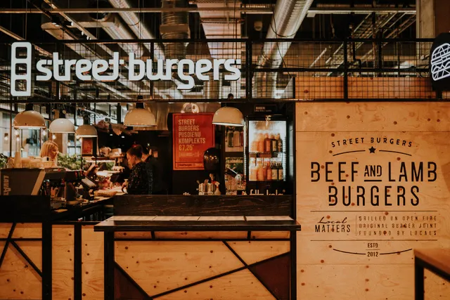 Street Burgers (Sāga)