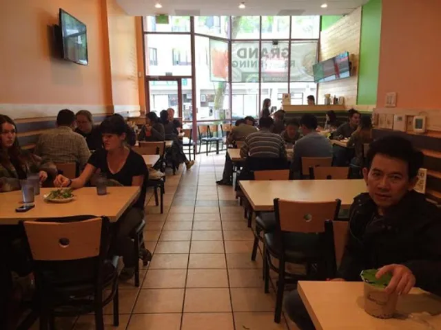 Phở Hòa + Jazen Tea (Weller)