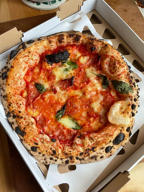 Milo Pizza Napoletana