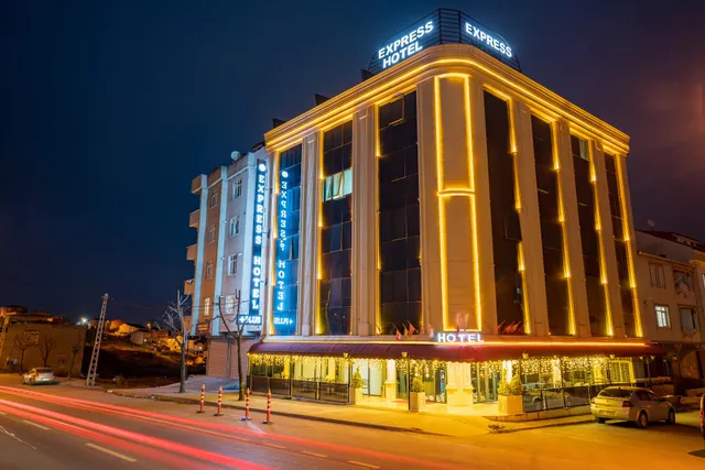 Express Plus Hotel