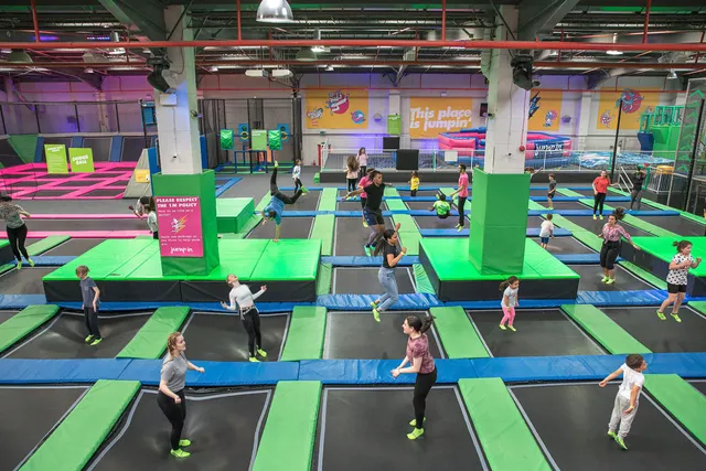 Jump In Trampoline Parks: Elstree