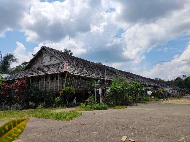 Rumah Betang Ensaid Panjang