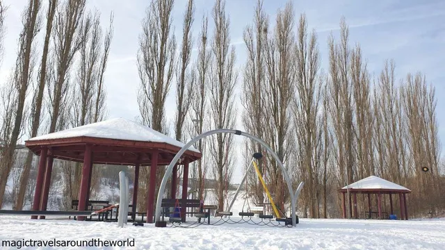 Recreational Park Jar Wilanowska