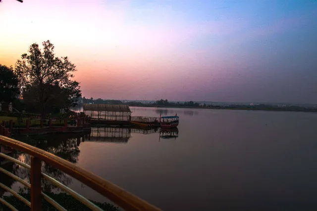 Unkal Lake