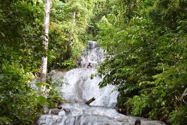 Air Terjun Tiga bidadari
