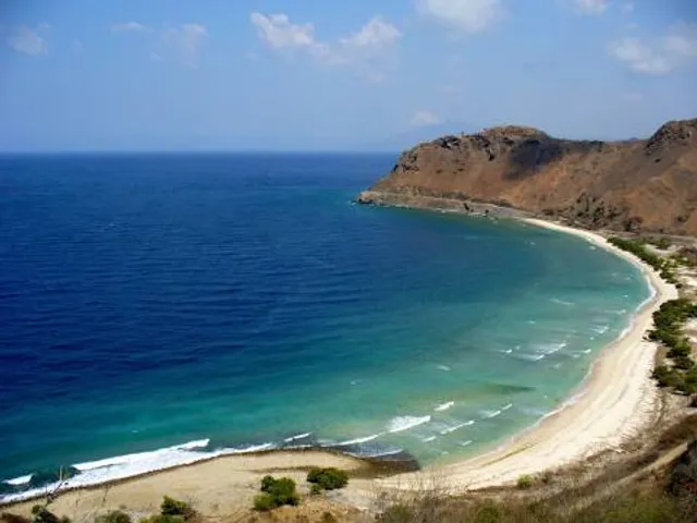 Dolok Oan (Cristo Rei Back Beach)