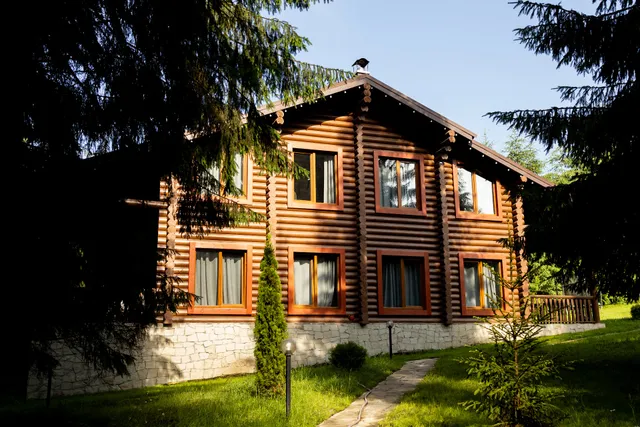 Маєток Ліс і Гори