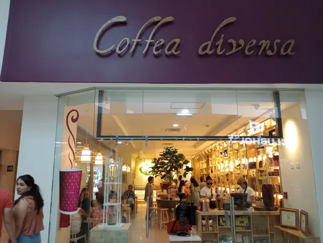 Cafetería Coffea diversa