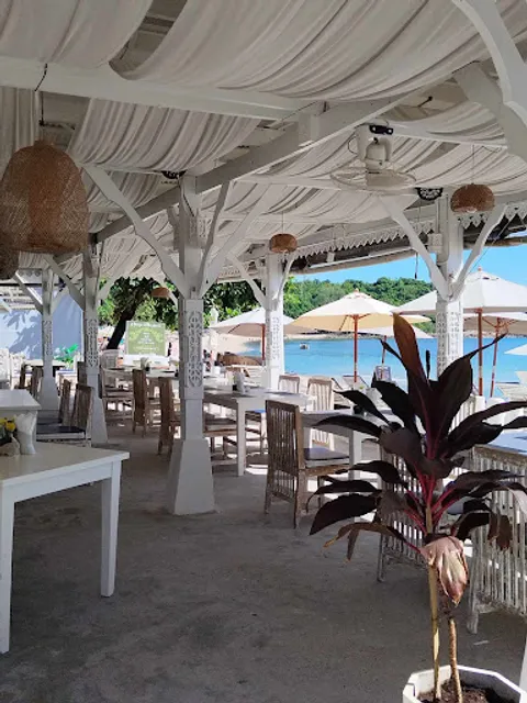 The Bay Beach Bar & Restaurant