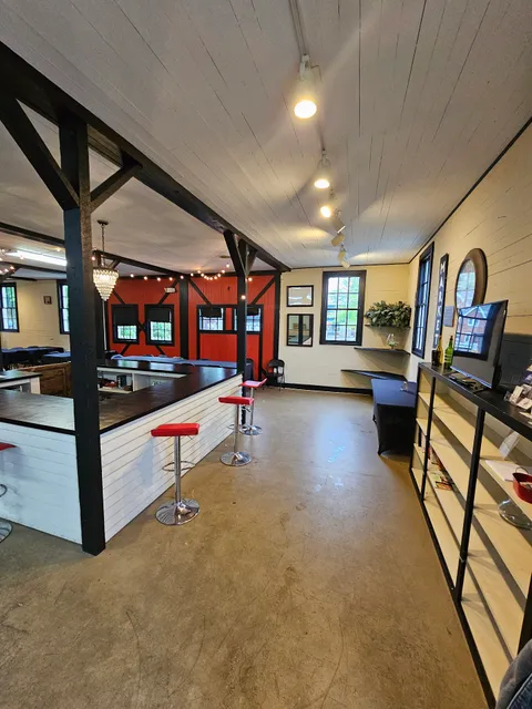 Reindollar Carriage House