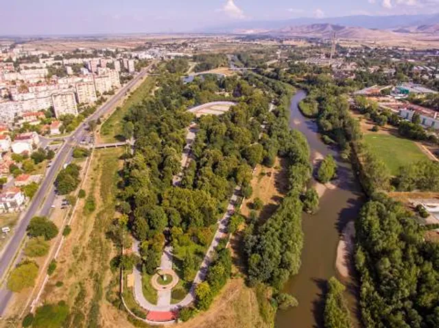 "Svoboda" Park Island