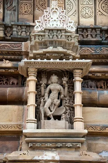 Thirumoozhikkulam Sree Lakshmana Perumal Temple