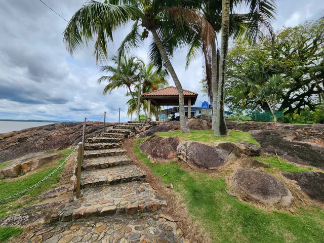 Perigi Batu Pahat (The Batu Pahat Well)