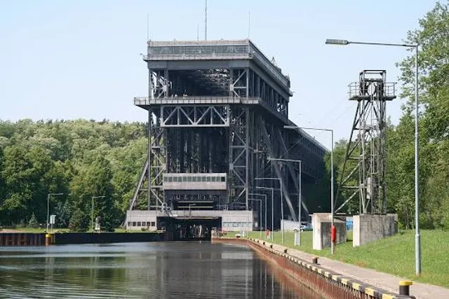 Schiffshebewerke Niederfinow