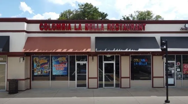 Colombia La Bella Lake Mary