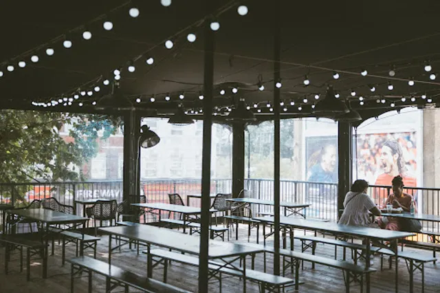 The Untraditional Pub - Pillars Brewery