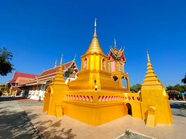 Wat Phra Non Pa Ketthi