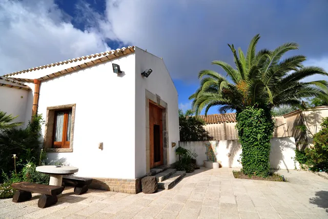 Borgo di Pietra Bianca