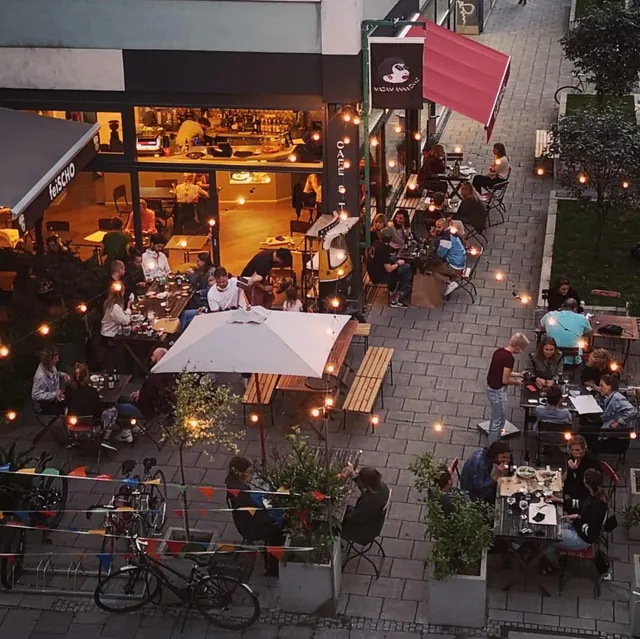 Madam Anna Ekke – Glockenbach