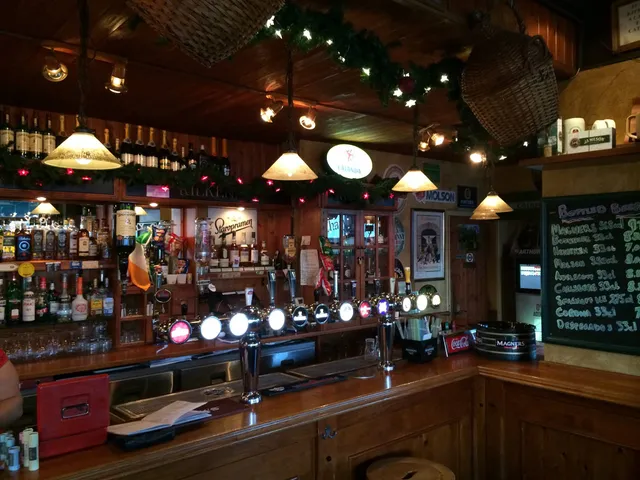Charly O’Neills Irish Pub & Restaurant