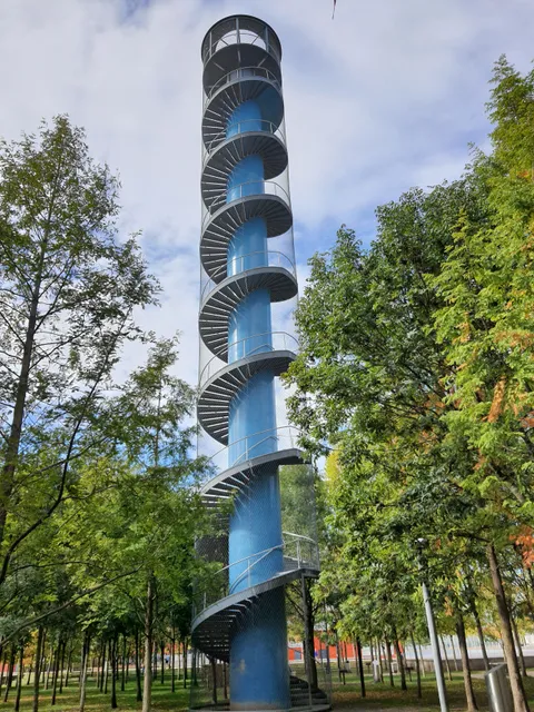 Oerliker Park Turm aka "Blauer Turm"