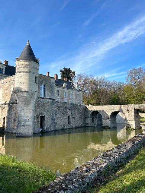 Château & Thermes de Saint-Denis sur Loire