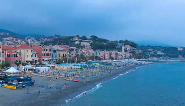 Free beach equipped San Bastian